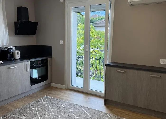 Longchamps 2 - Grand 73m2 Neuf Spacieux Daire *